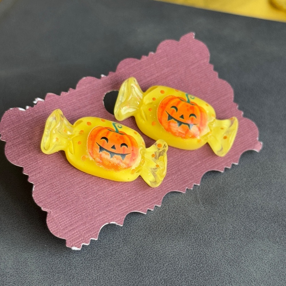 Halloween 🎃 Yellow Pumpkin Candy stud earrings